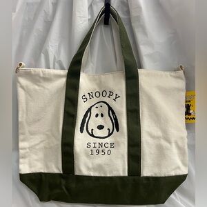 Snoopy Large 2-Way Canvas Tote Bag (Green)